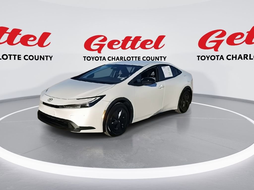 Certified 2025 Toyota Prius LE image 4