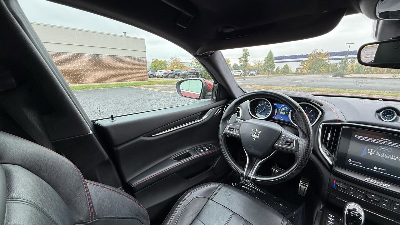 Used 2018 Maserati Ghibli S GranSport RWD image 13