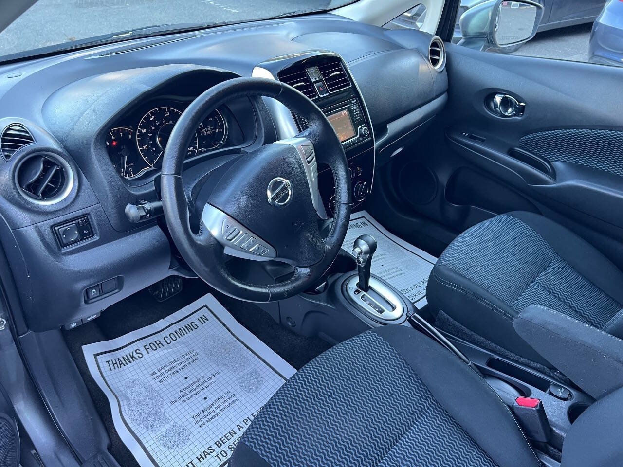 Used 2017 Nissan Versa Note SV FWD image 11