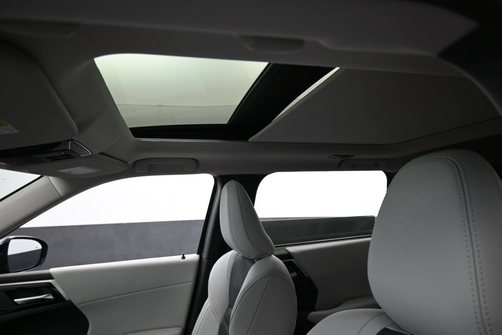 New 2026 Mitsubishi Outlander SE FWD image 11