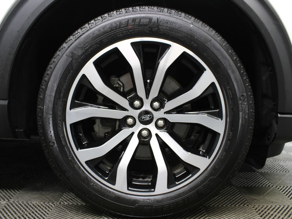 Used 2023 Ford Explorer ST-Line AWD/4WD image 13
