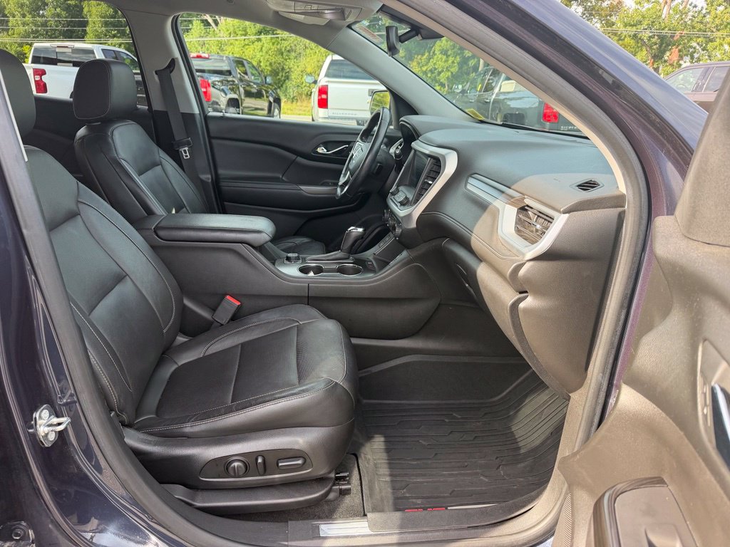 Used 2018 GMC Acadia SLT AWD/4WD image 32