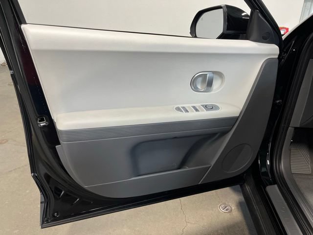 Used 2024 Hyundai Ioniq 5 SEL RWD image 23