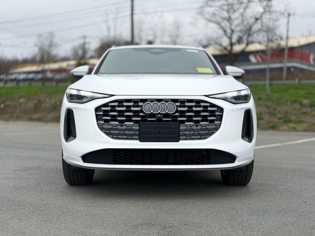 Used 2025 Audi Q5 Premium w/ Convenience Package AWD/4WD image 10