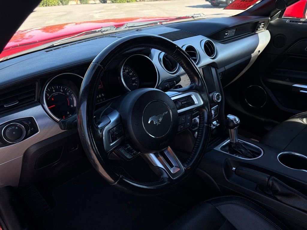 Used 2020 Ford Mustang Premium image 15