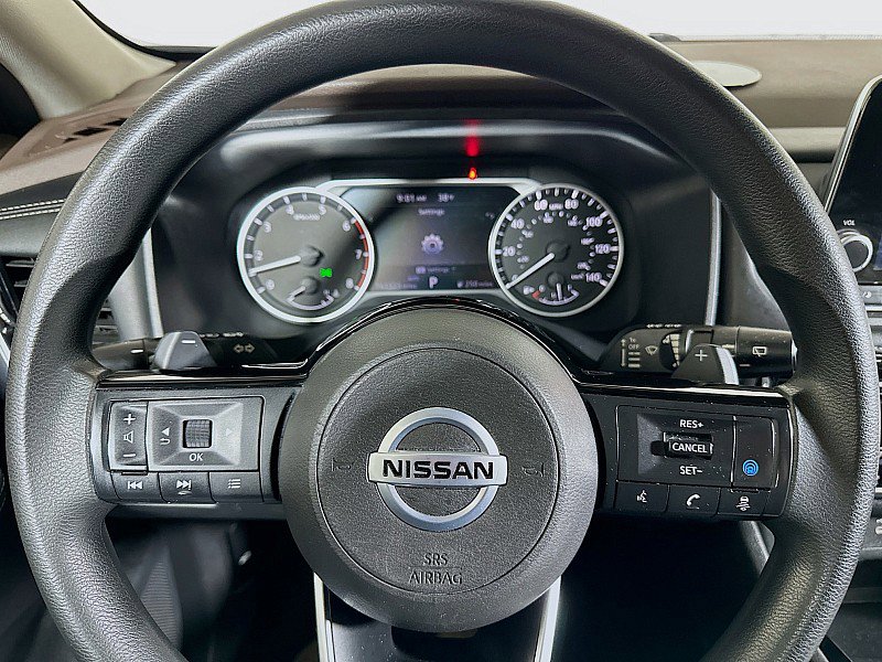 Used 2021 Nissan Rogue SV image 12