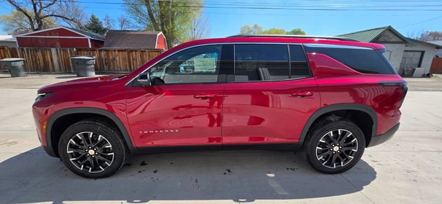 New 2026 Chevrolet Traverse LT w/ Sun and Wheel Package AWD/4WD image 4
