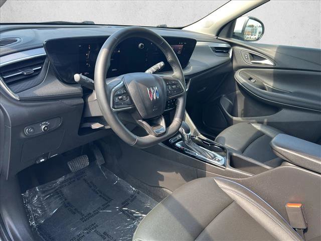 Used 2025 Buick Encore GX Sport Touring image 9