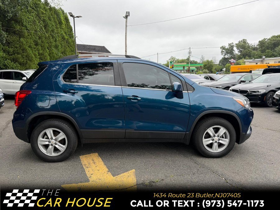 Used 2020 Chevrolet Trax LT w/ Driver Confidence Package AWD/4WD image 7