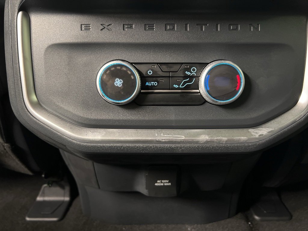 New 2025 Ford Expedition Active image 36