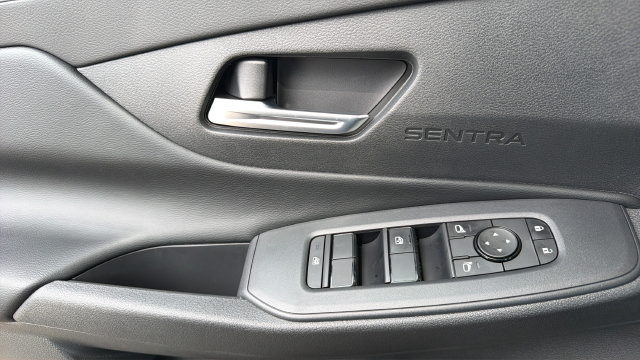 New 2027 Nissan Sentra SV w/ SV Convenience Package FWD image 16