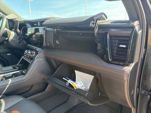 Used 2024 GMC Sierra 2500 AT4 w/ Technology Package image 59