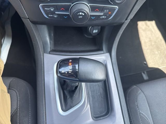 Used 2022 Dodge Charger SXT RWD image 32