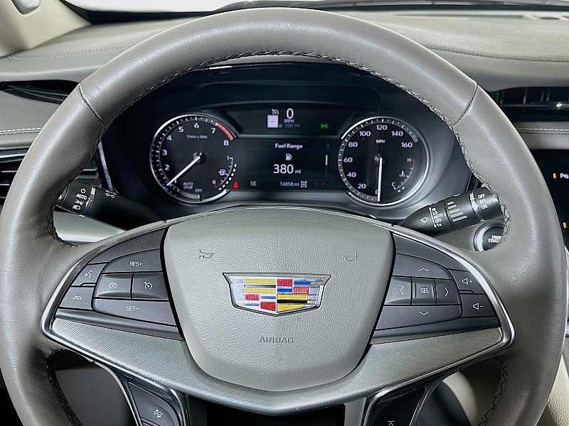 Used 2023 Cadillac XT5 Premium Luxury image 14
