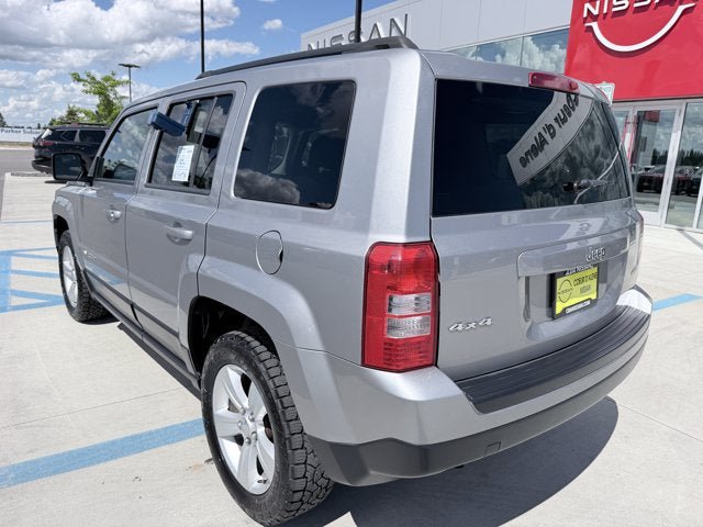 Used 2017 Jeep Patriot Latitude AWD/4WD image 6