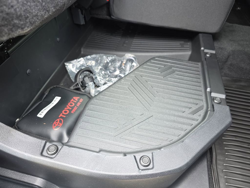 Used 2024 Toyota Tacoma TRD Sport RWD image 36