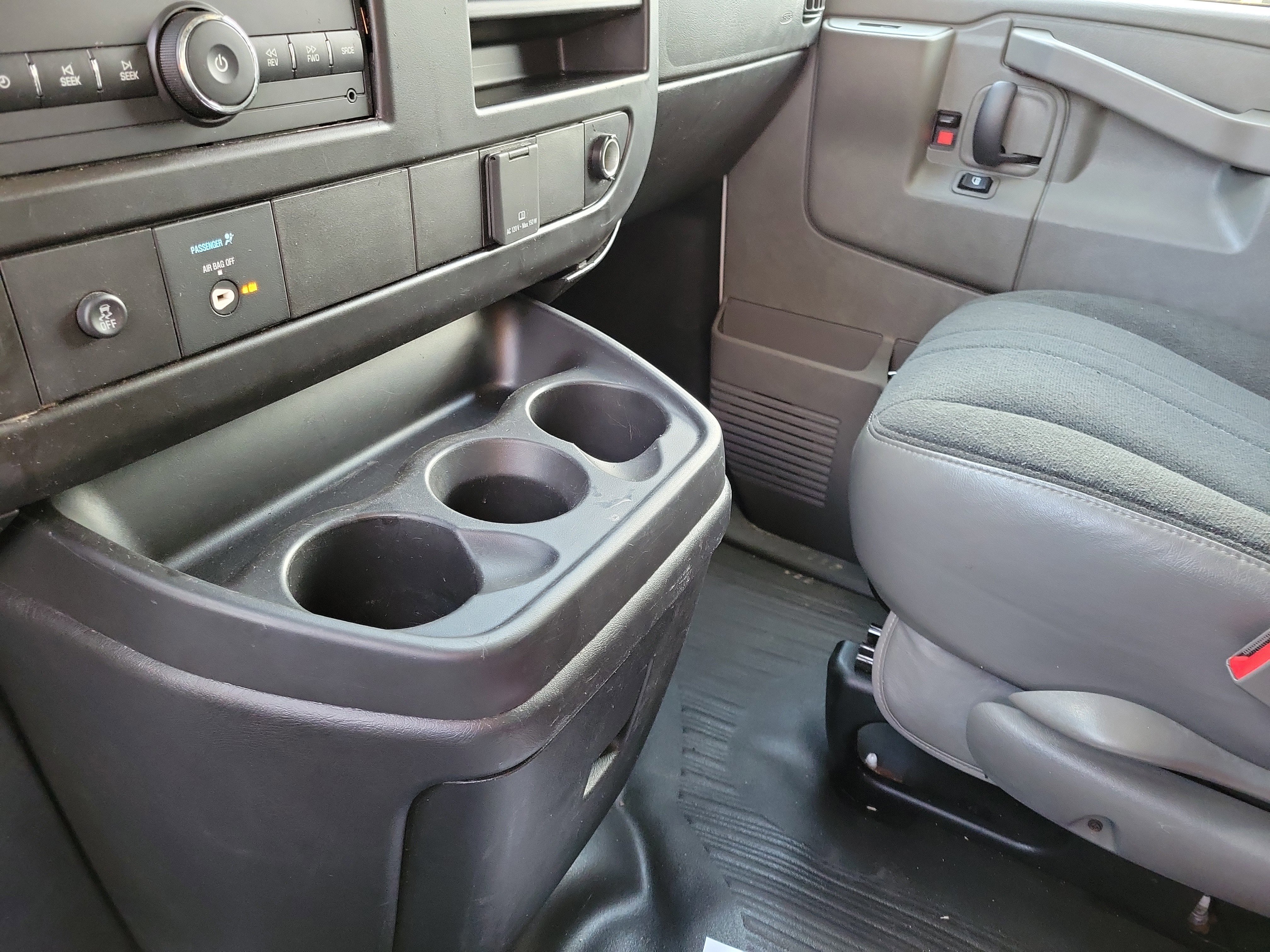 Used 2023 Chevrolet Express 2500 w/ Driver Convenience Package image 29