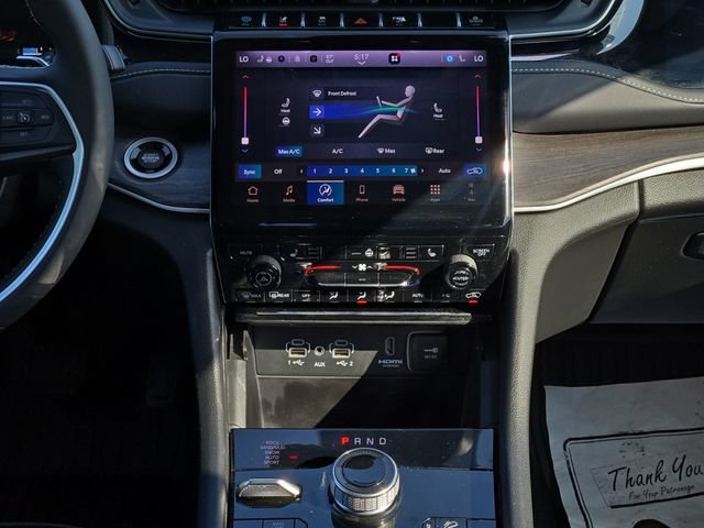 Used 2024 Jeep Grand Cherokee Limited 4xe AWD/4WD image 11
