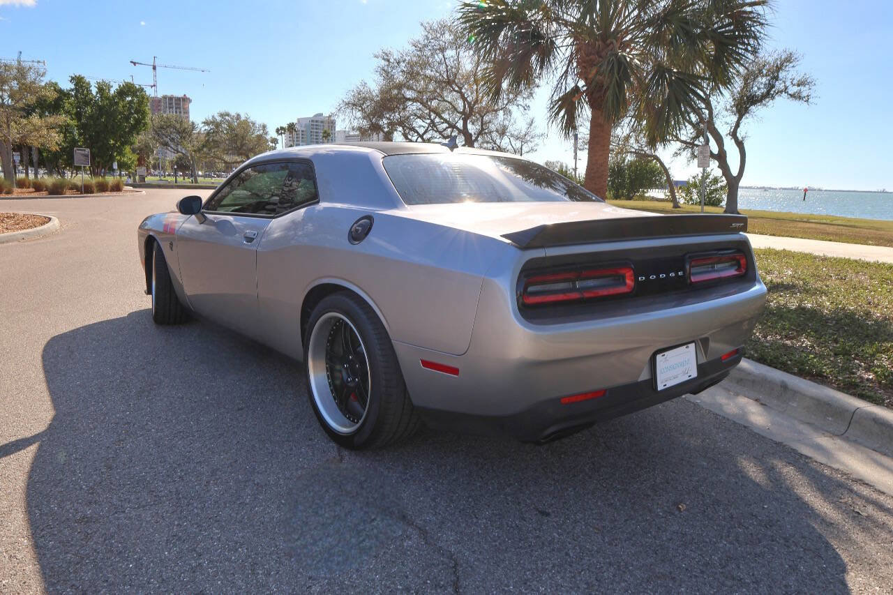 Used 2015 Dodge Challenger SRT Hellcat image 29