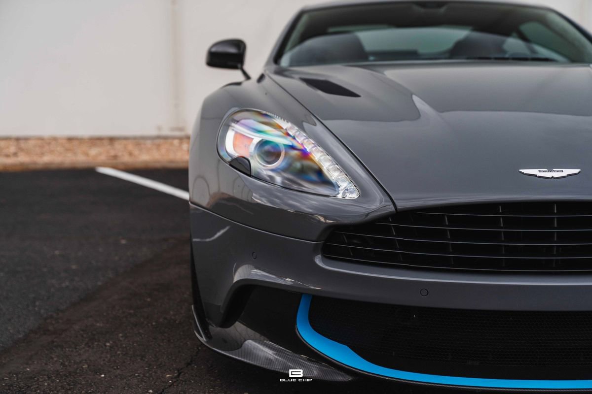 Used 2018 Aston Martin Vanquish S image 13