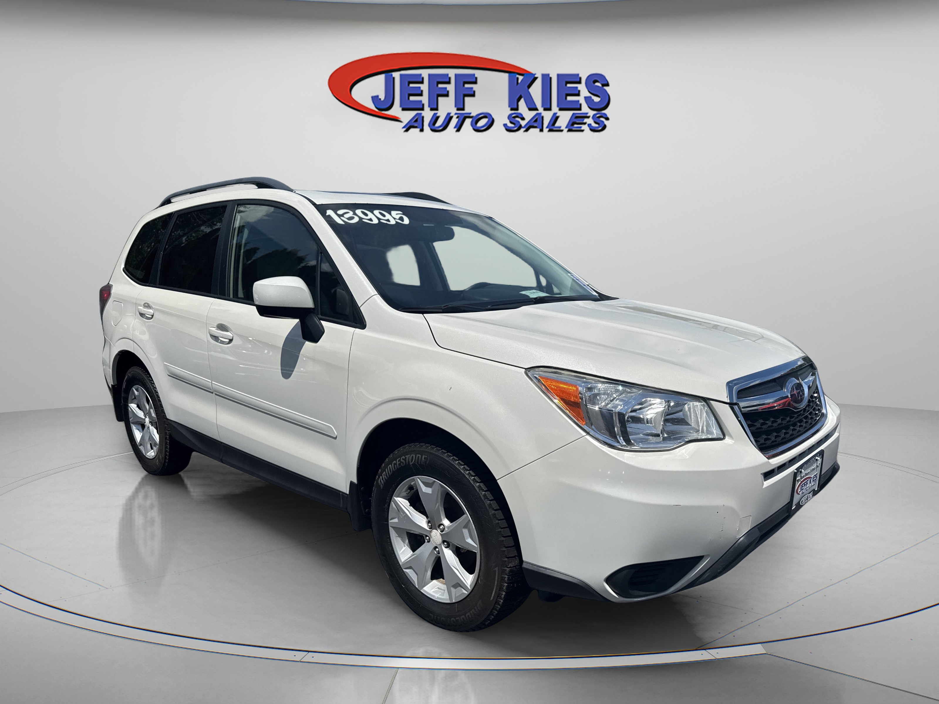 Used 2016 Subaru Forester 2.5i Premium w/ All-Weather Package AWD/4WD image 3