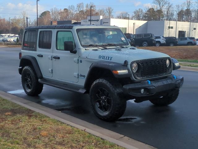 Used 2024 Jeep Wrangler Unlimited image 15