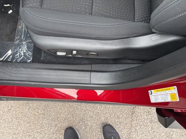 New 2025 Chevrolet Equinox EV LT w/ Comfort Package AWD/4WD image 14