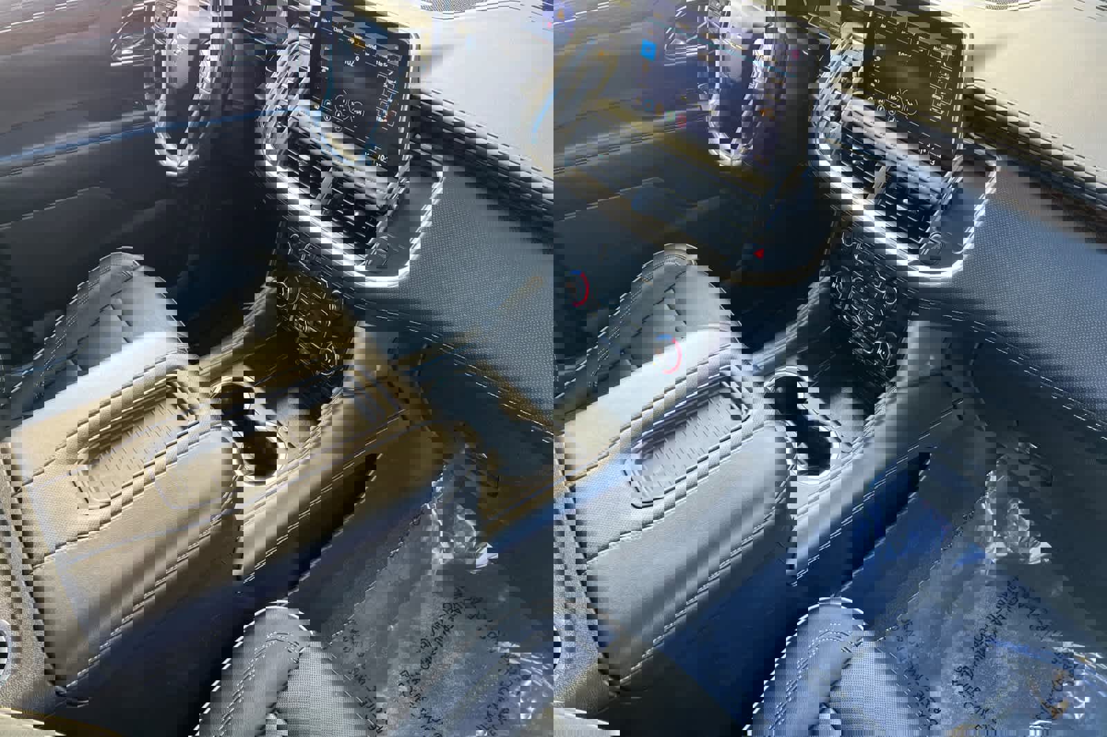 Used 2021 Chevrolet Tahoe Premier w/ Premium Package image 18