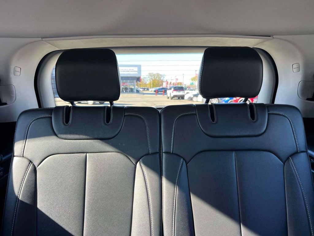 Used 2022 Jeep Grand Cherokee L Limited image 13