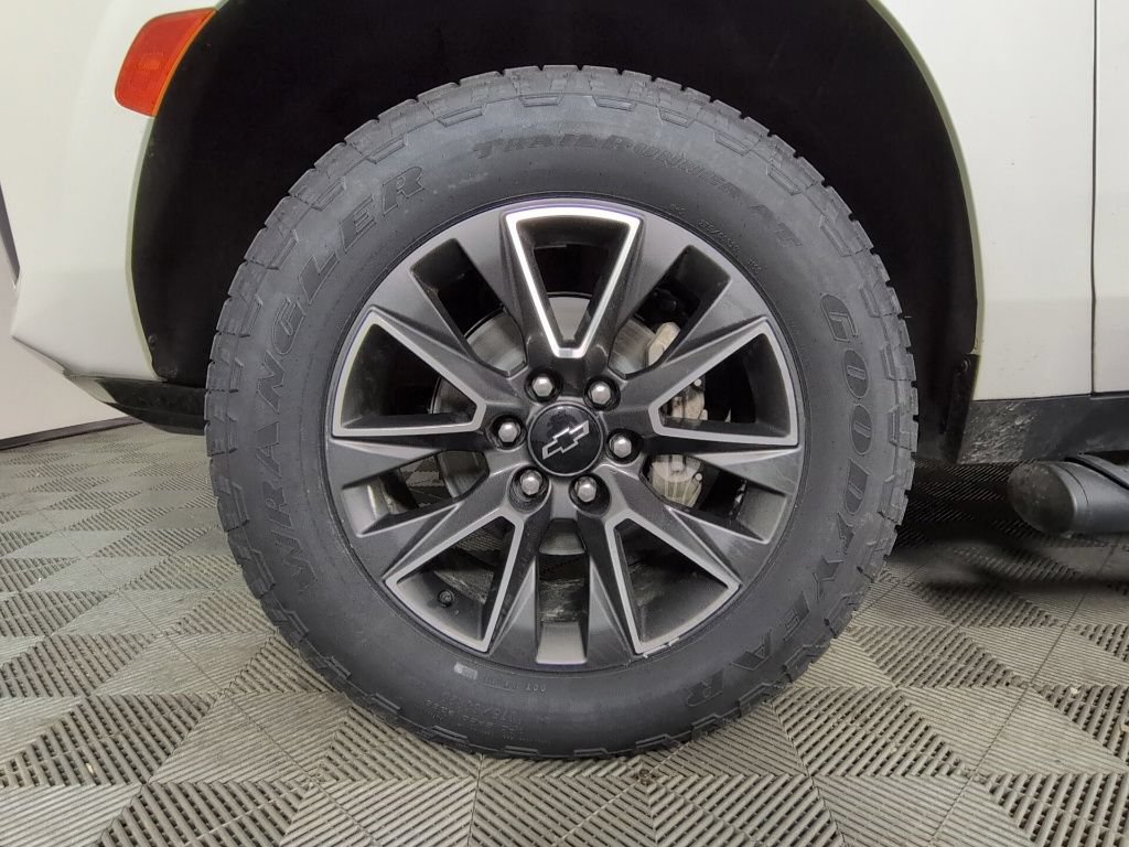 Used 2023 Chevrolet Tahoe Z71 AWD/4WD image 9