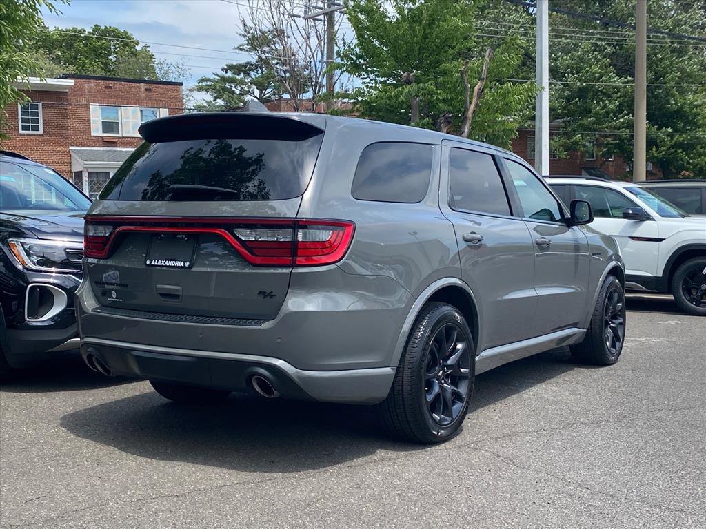 Used 2022 Dodge Durango R/T w/ Tow 'N Go Package AWD/4WD image 3