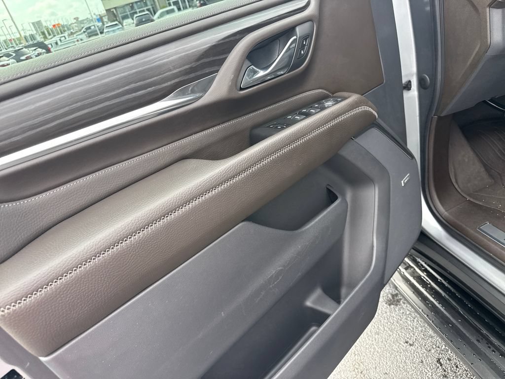 Used 2023 GMC Yukon Denali AWD/4WD image 25