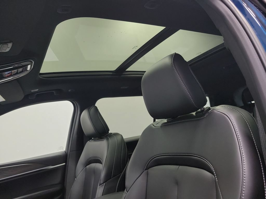 New 2026 Jeep Grand Cherokee L Limited AWD/4WD image 12