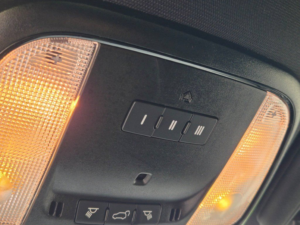 Used 2025 Dodge Durango GT AWD/4WD image 30