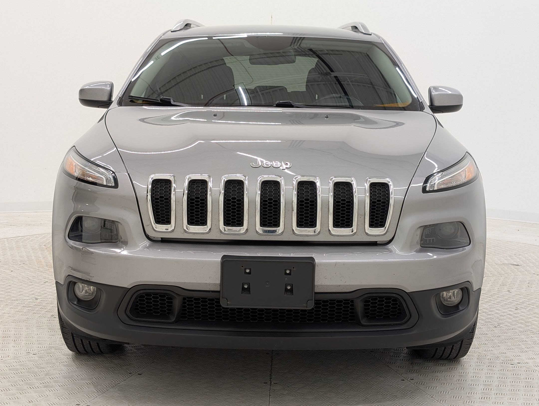 Used 2015 Jeep Cherokee Latitude w/ Cold Weather Group image 5