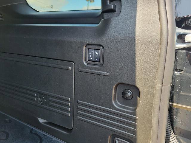 New 2025 GMC Hummer EV 2X w/ LPO, Illumination Package image 10