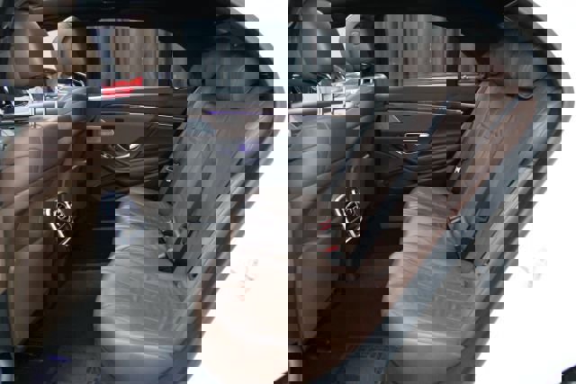 Used 2015 Mercedes-Benz S 550 4MATIC image 24