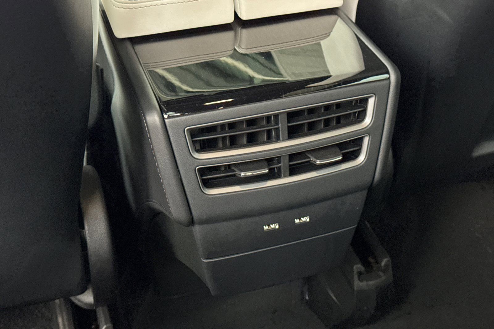 Used 2020 Tesla Model X Long Range image 30