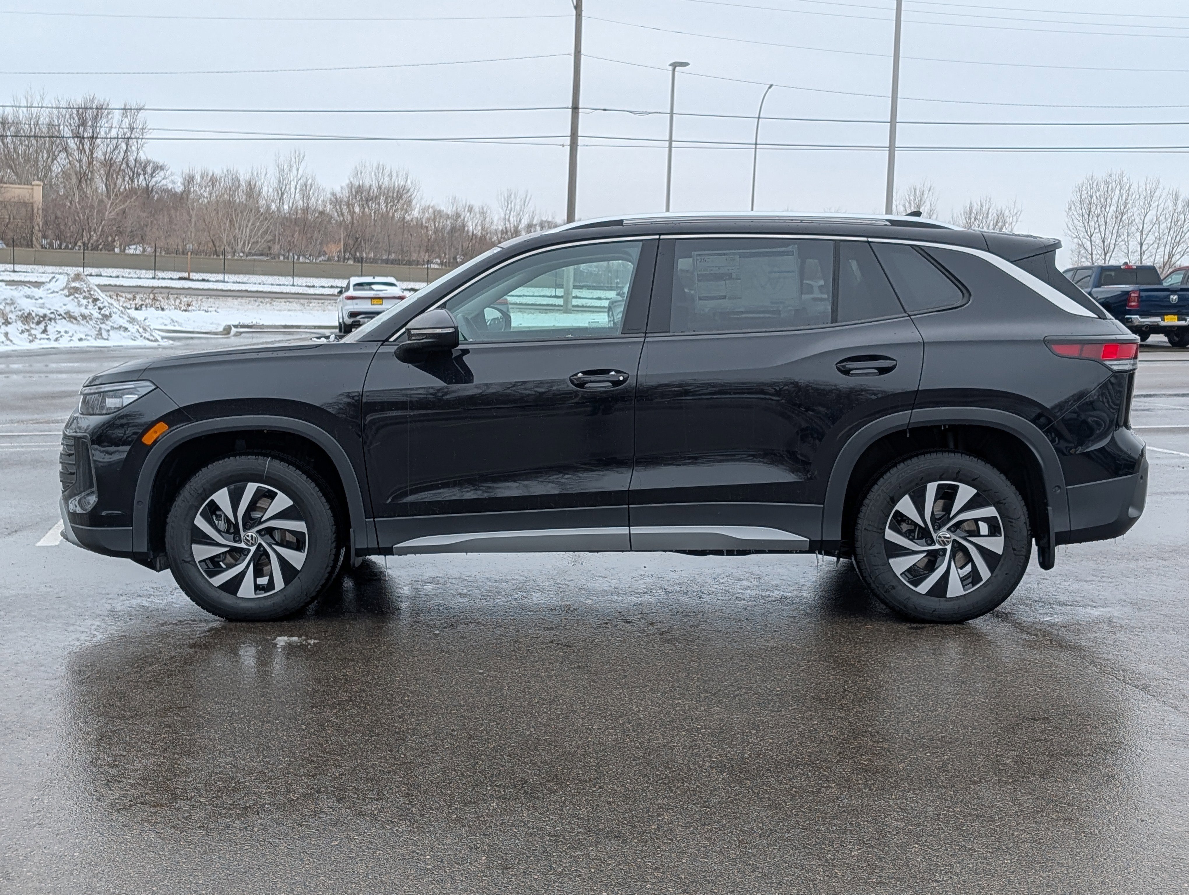 New 2026 Volkswagen Tiguan S video 3