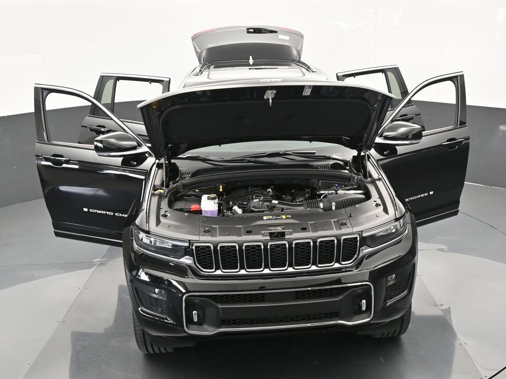 Used 2024 Jeep Grand Cherokee Overland w/ Luxury Tech Group IV image 64