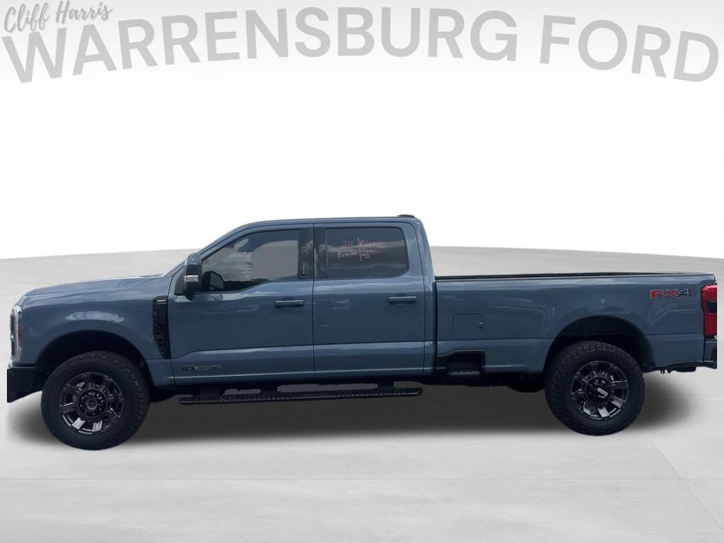 Used 2023 Ford F350 Lariat w/ Lariat Ultimate Package AWD/4WD image 4