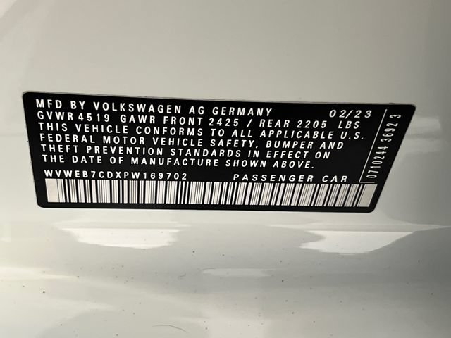 Used 2023 Volkswagen Golf R AWD/4WD image 29