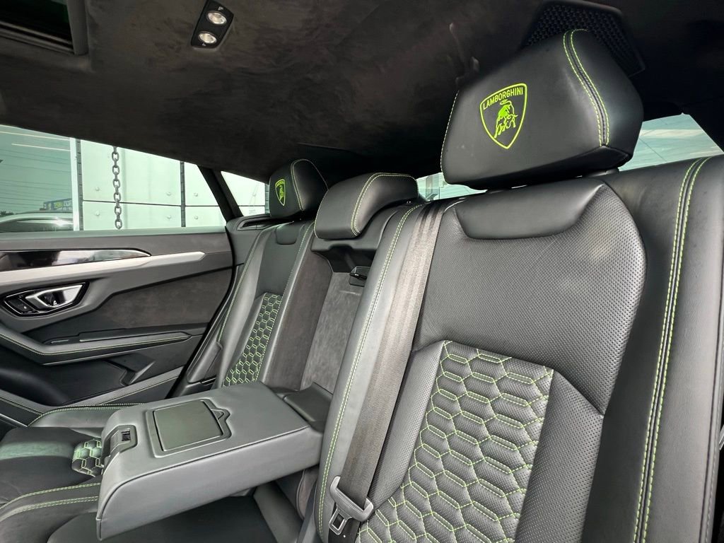 Used 2022 Lamborghini Urus image 25