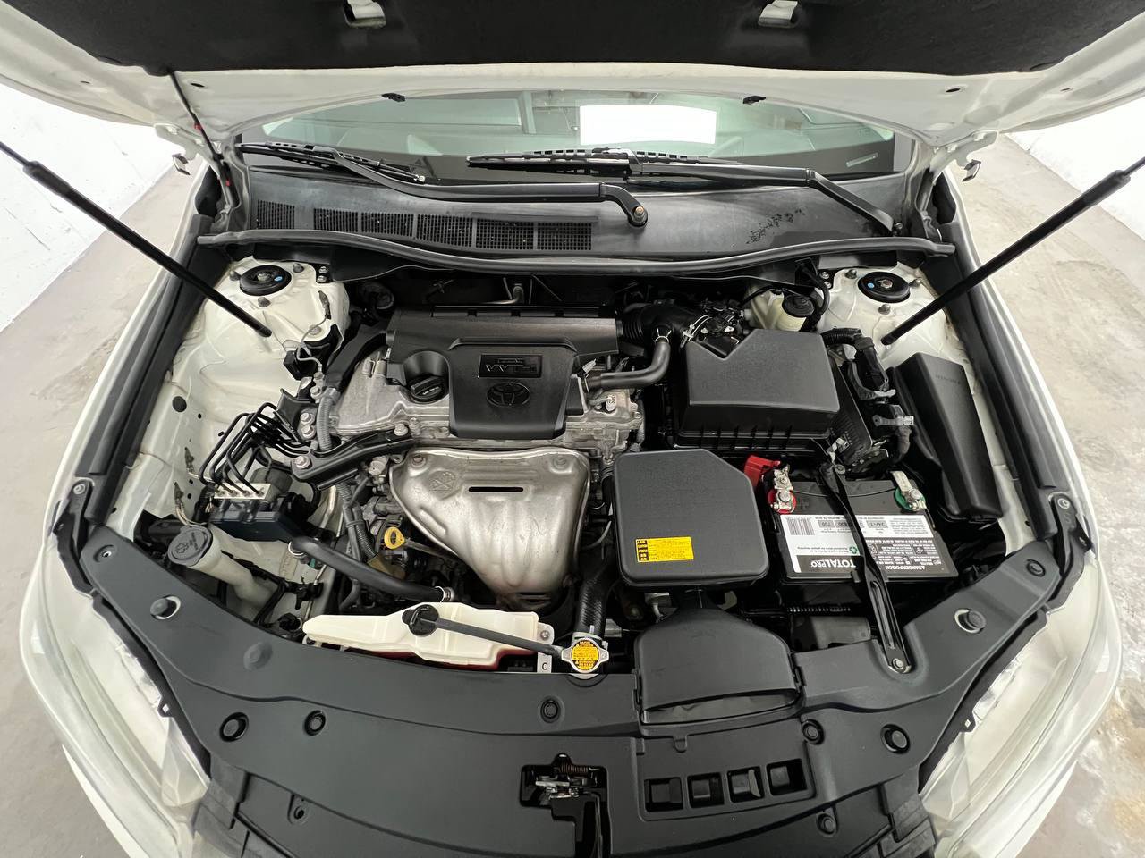 Used 2015 Toyota Camry XSE w/ Moonroof Package FWD image 26