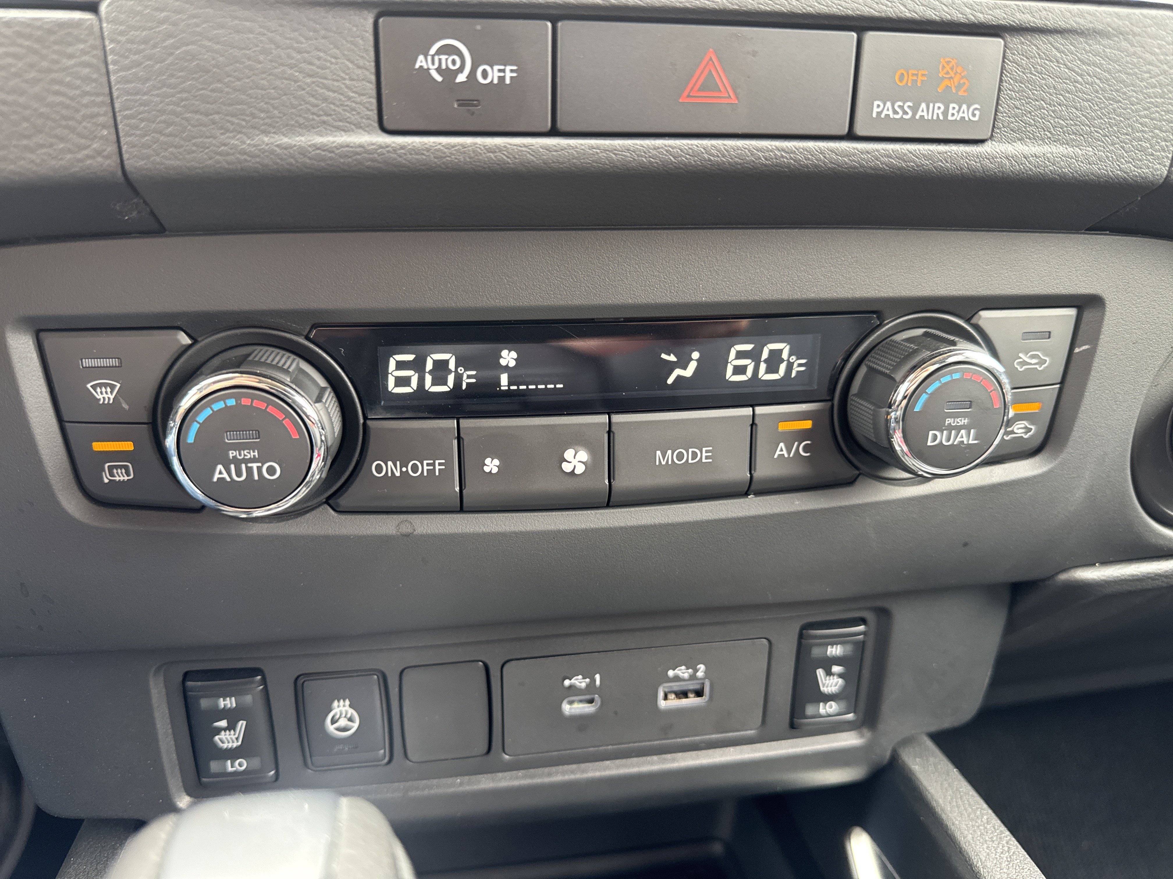 Used 2024 Nissan Frontier SL image 21