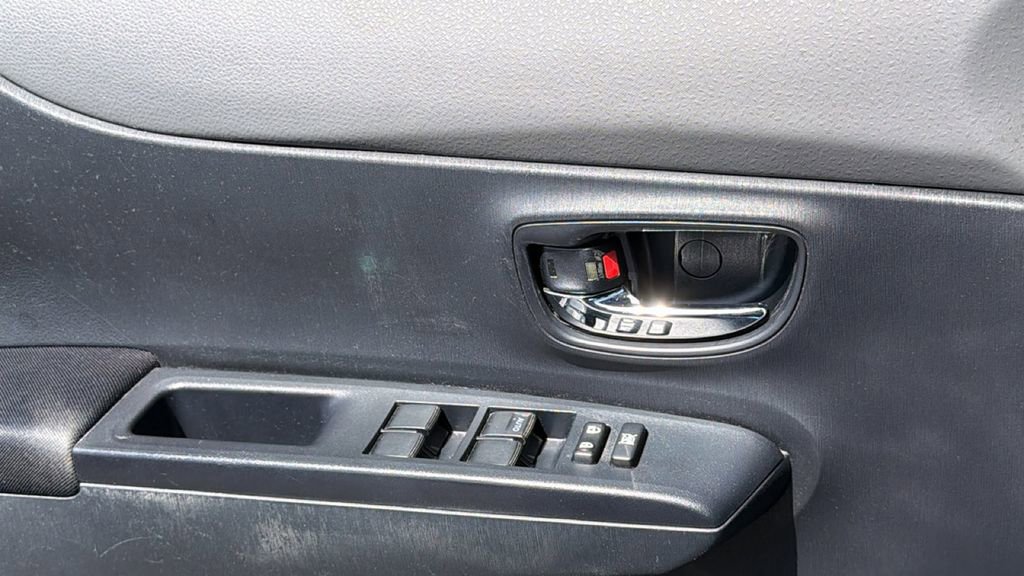 Used 2013 Toyota Yaris SE FWD image 21
