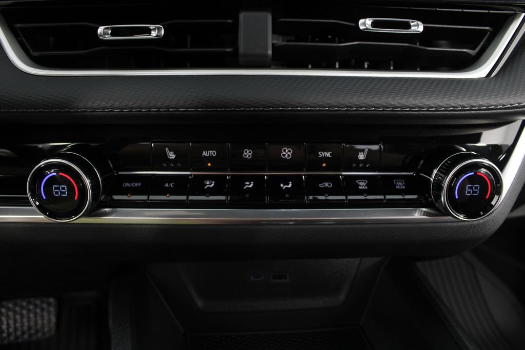 New 2027 Chevrolet Equinox LT w/ Convenience Package II FWD image 6