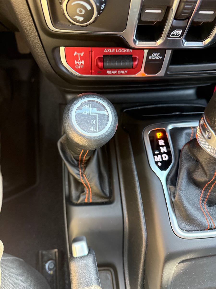 Used 2021 Jeep Gladiator Mojave image 25