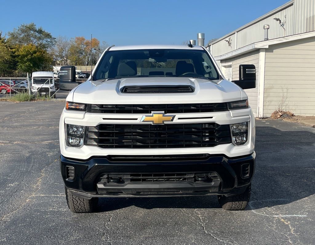 Certified 2025 Chevrolet Silverado 2500 Custom w/ Z71 Off-Road Package image 3