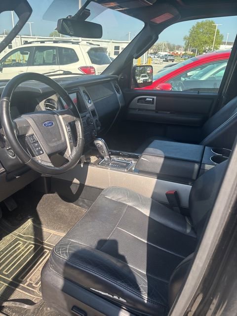 Used 2017 Ford Expedition Limited w/ Equipment Group 301A image 7